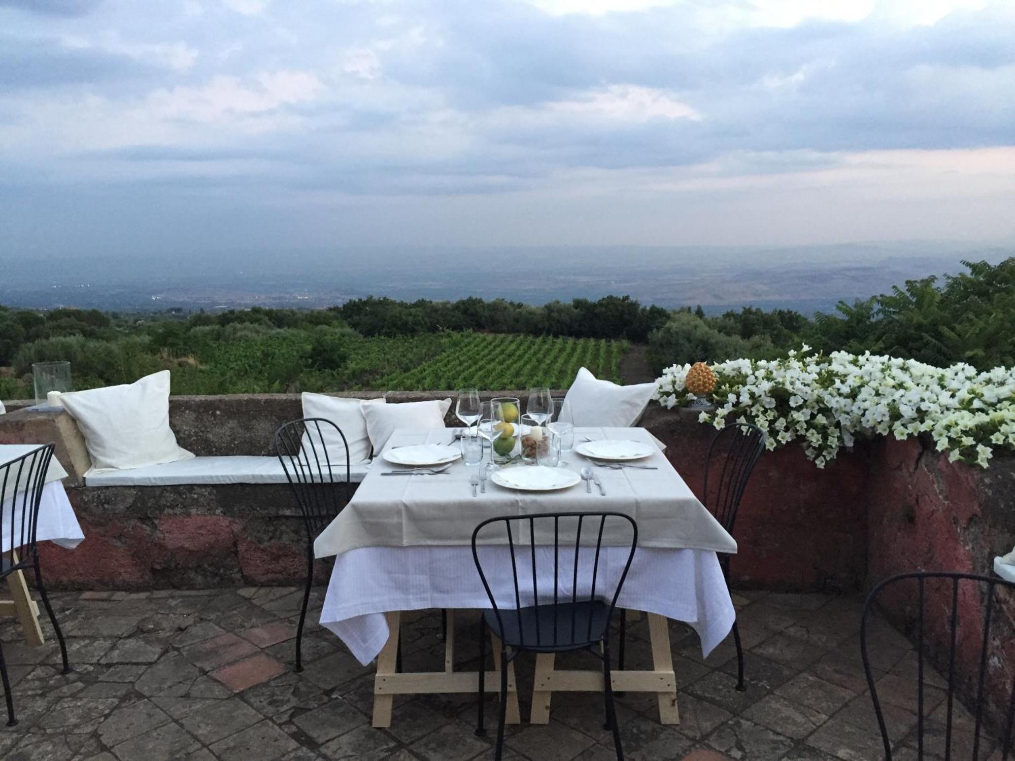 Podere Dell'Etna Segreta - Essential Nature Hotel & Glamping Бианкавила Екстериор снимка
