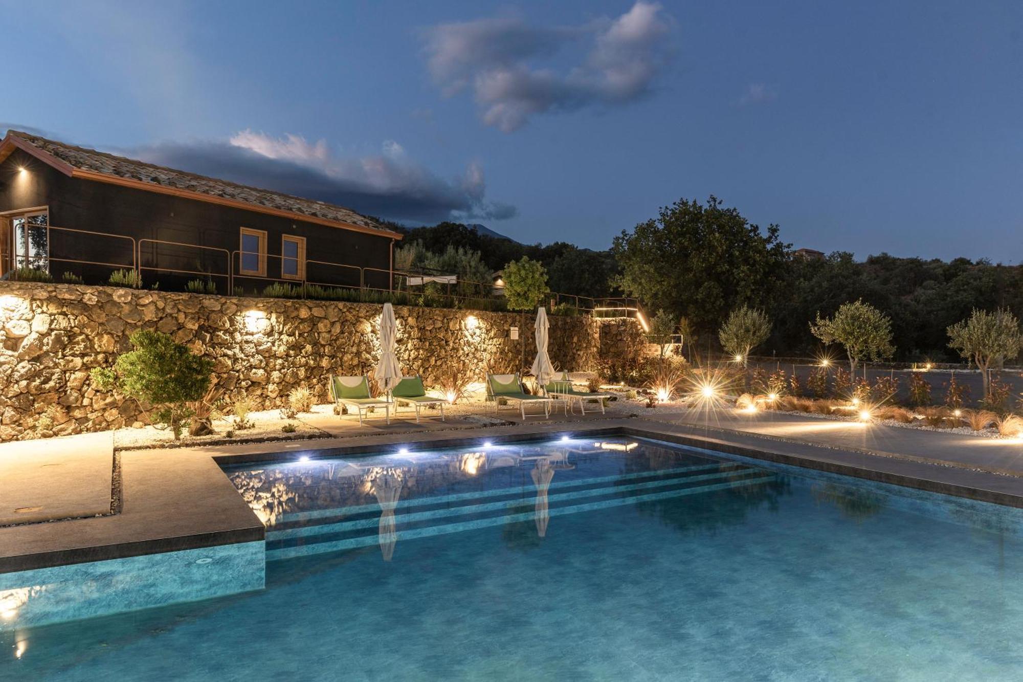 Podere Dell'Etna Segreta - Essential Nature Hotel & Glamping Бианкавила Екстериор снимка