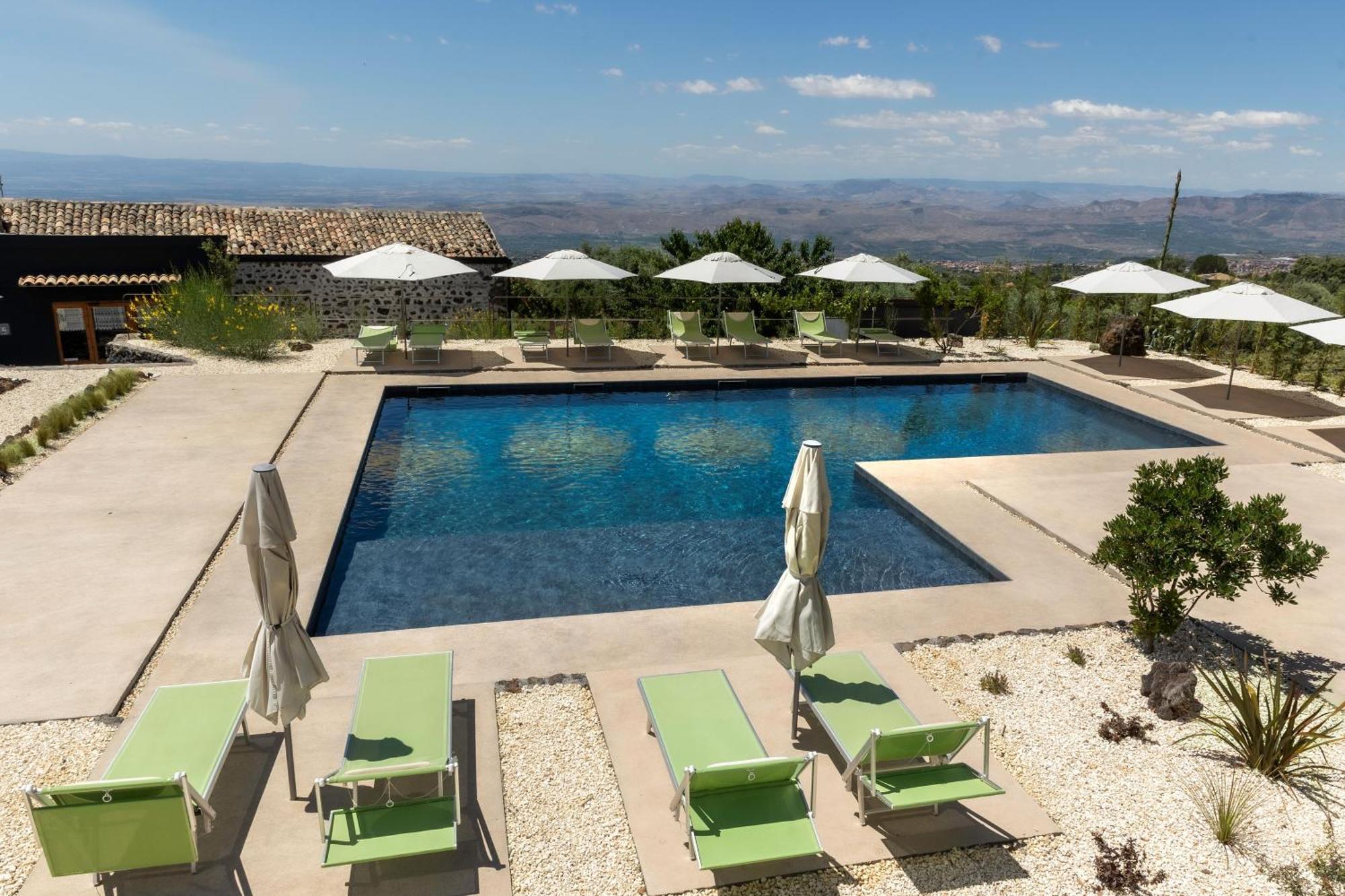 Podere Dell'Etna Segreta - Essential Nature Hotel & Glamping Бианкавила Екстериор снимка